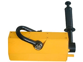 Permanent magnet lift